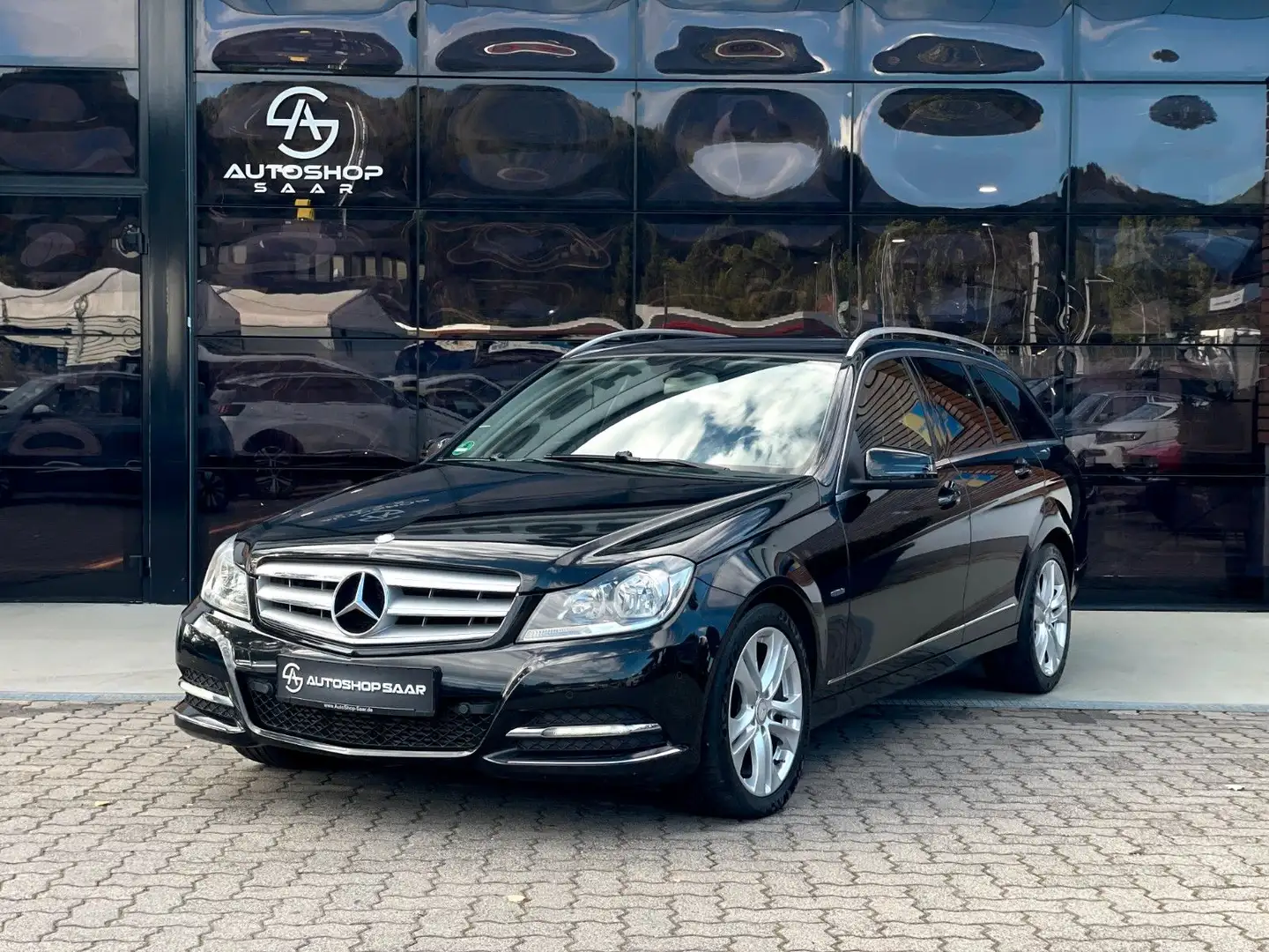 Mercedes-Benz C 200 T CDI BlueEfficiency Navi/Automatik/PDC Černá - 1