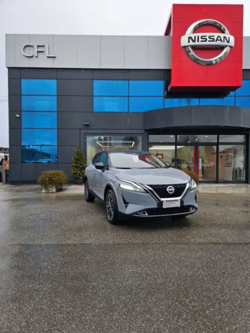 Nissan Qashqai MHEV 140 CV N-Style Gris - 1