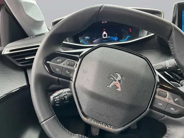 Peugeot 208 view 15