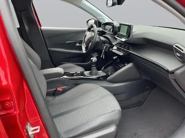 Peugeot 208 view 13