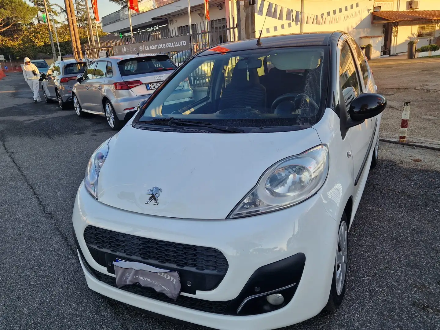 Peugeot 107 2013 5p 1.0 12v Urban Move NEOPATENTATI Bianco - 1