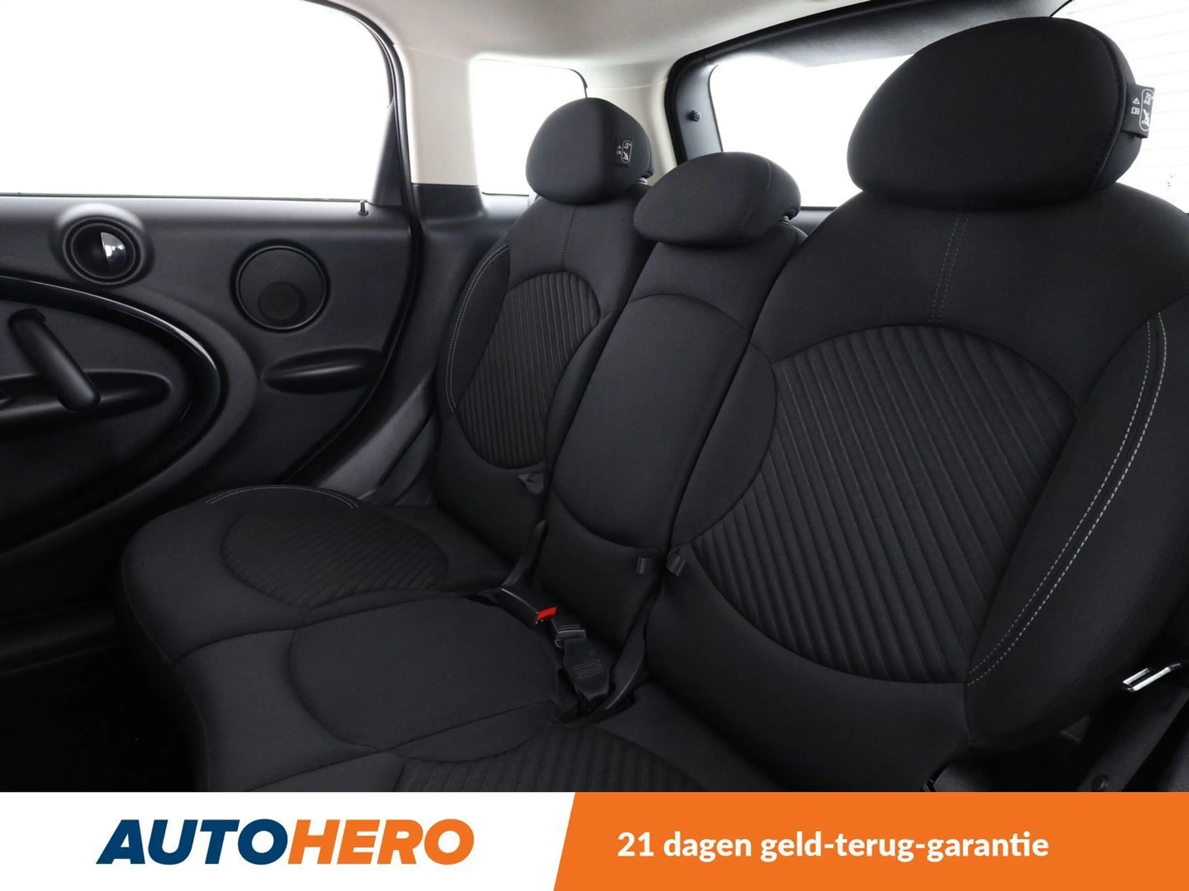 MINI One Countryman One — photo 14