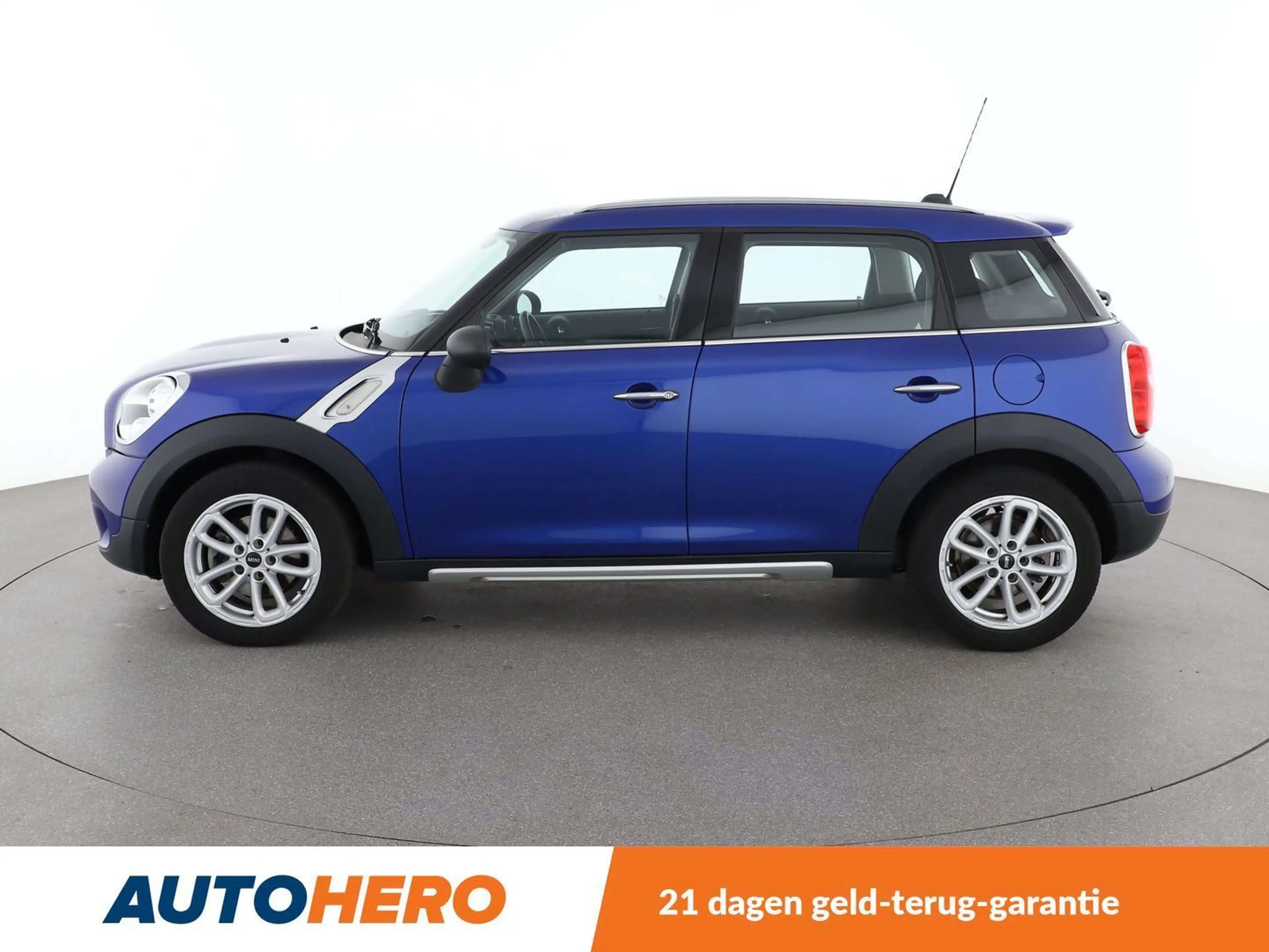 MINI One Countryman One — photo 3