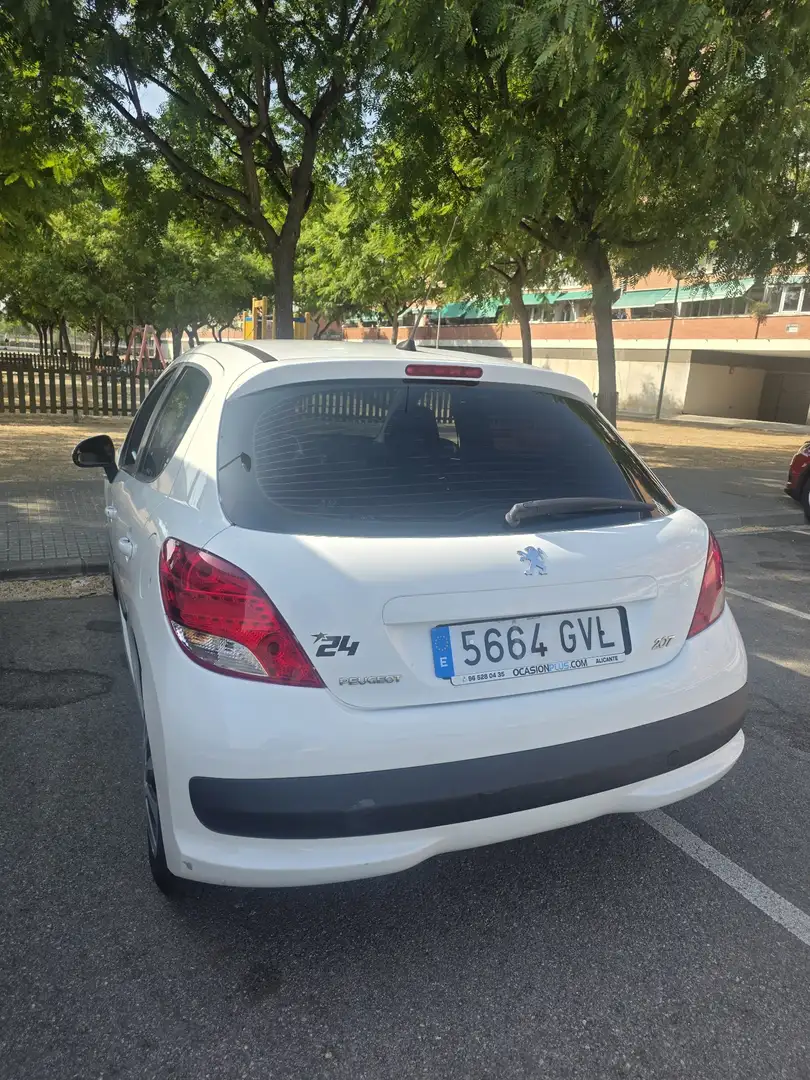 Peugeot 207 SW 1.6 VTi Outdoor - 2