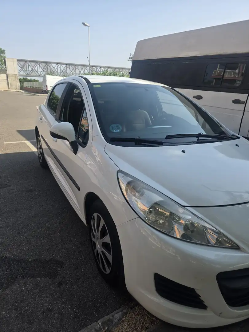 Peugeot 207 SW 1.6 VTi Outdoor - 1