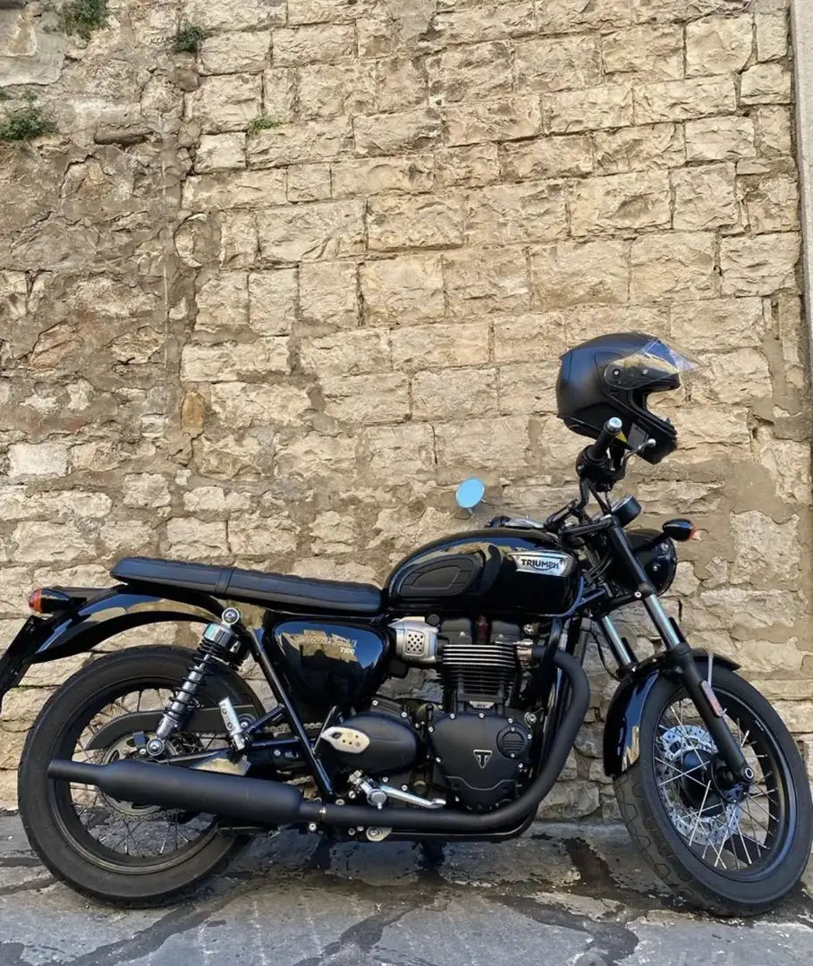 Triumph Bonneville T100 jet black - 1