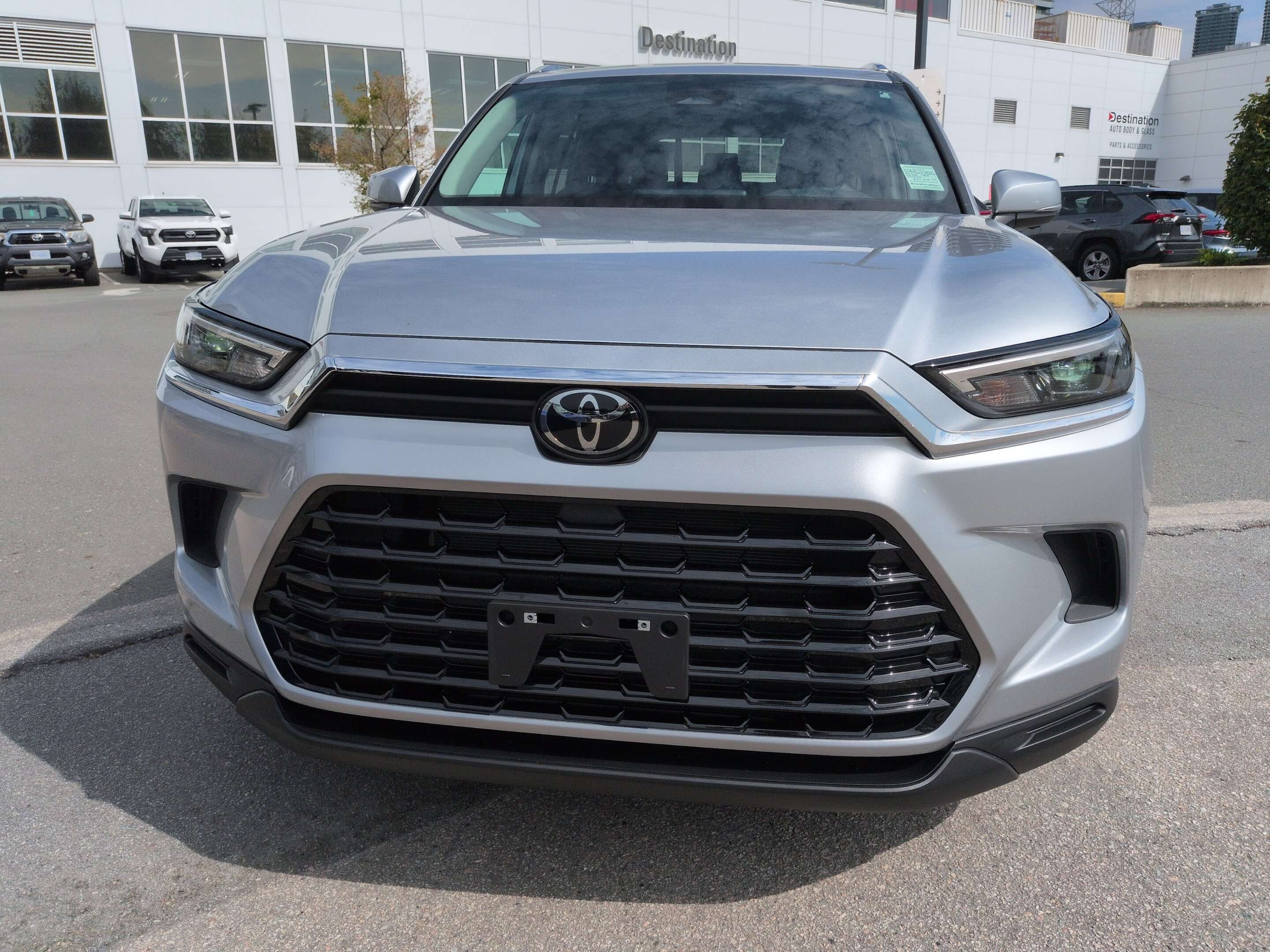 2026 Toyota Grand Highlander XLE AWD - Rare, Local, No Accidents! — снимка 1