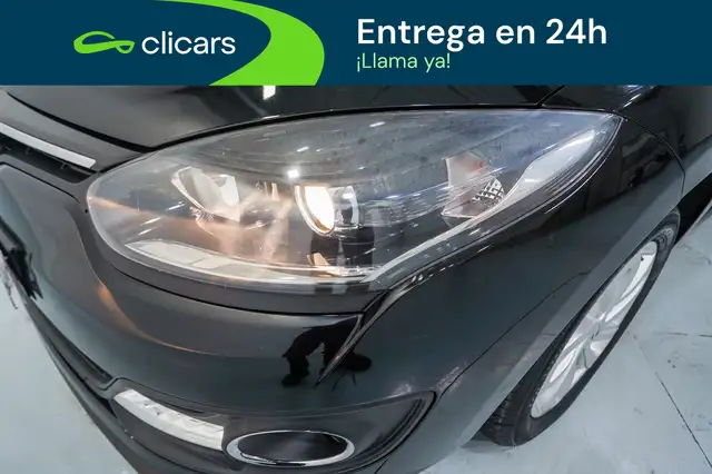 Renault Megane view 10