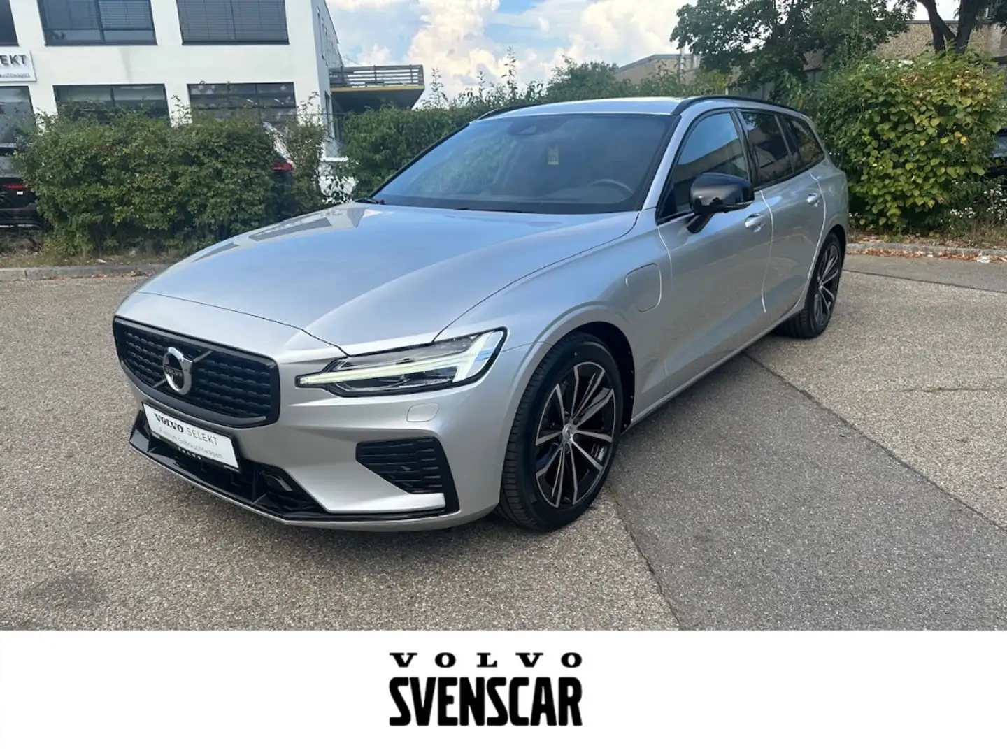 Volvo V60 R Design Recharge Plug-In Hybrid AWD T6 Twin Engin Silber - 1