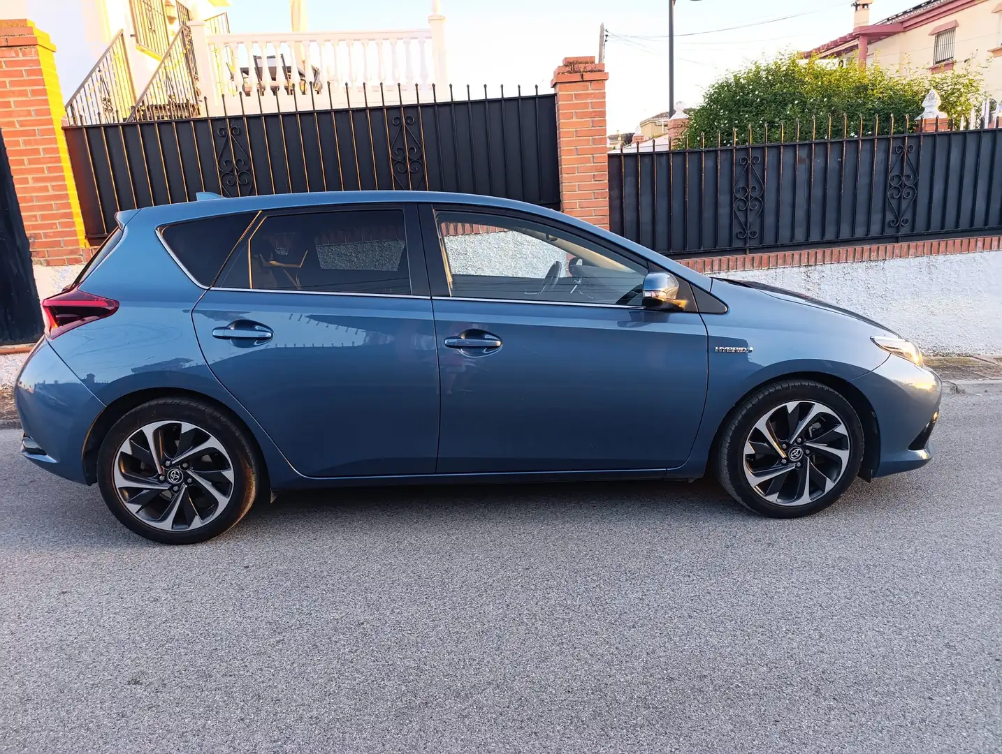 Toyota Auris Auris hybrid Feel! Feel! Azul - 2