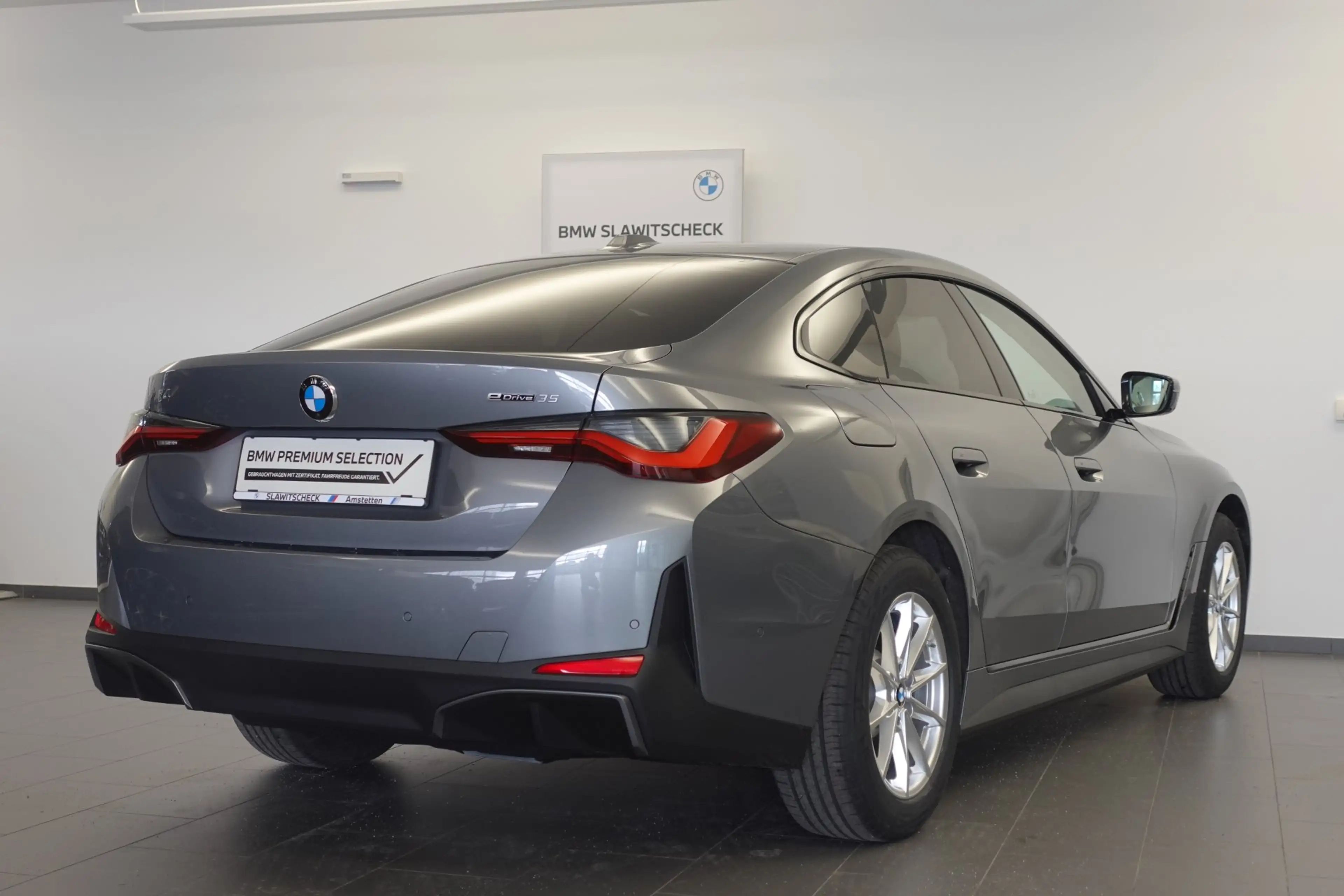BMW i4 eDrive35 Gran Coupe G26 — photo 3
