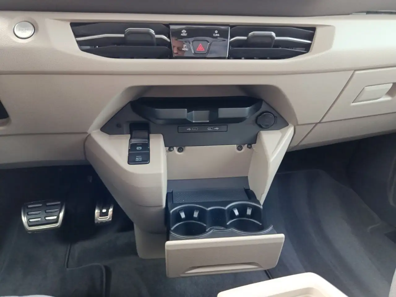 Volkswagen T7 Multivan Goal 2.0 TDI+Anhängerkupplung+ Sitzheizung Klimaau 11