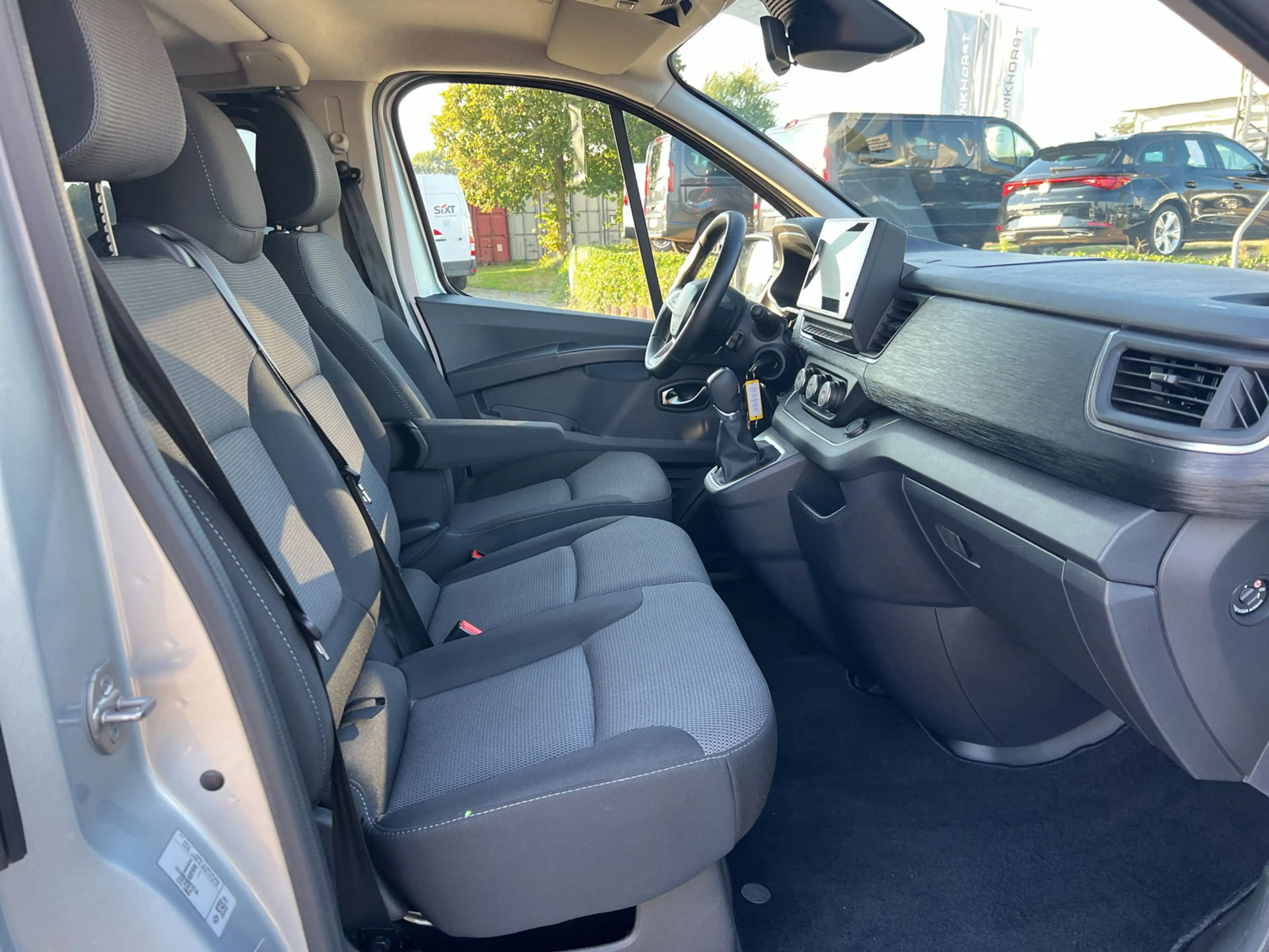 Renault Trafic Grand Combi dCi 170 EDC L2H1 +AHK +Navi +2xS-Tür + — photo 9