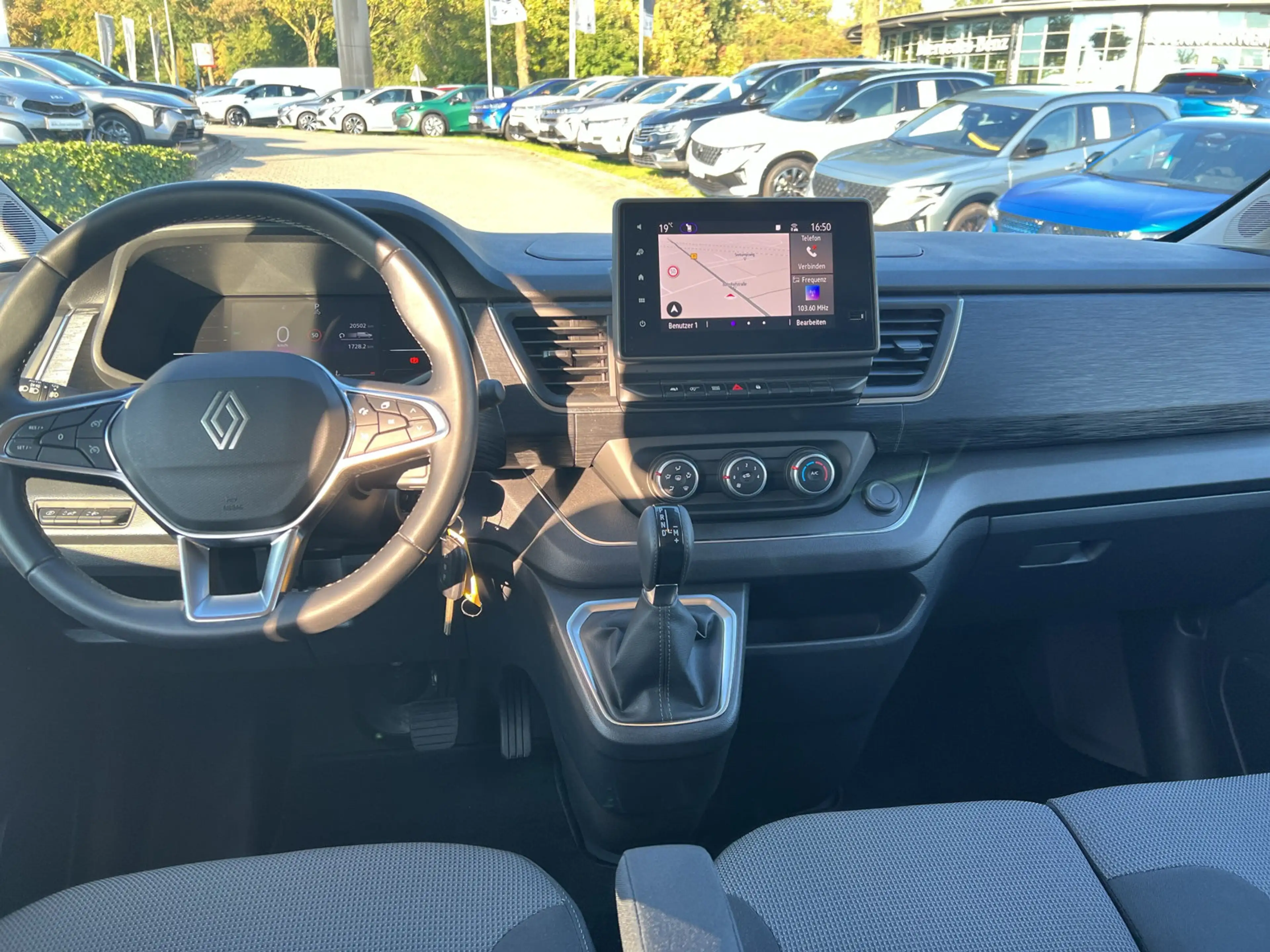 Renault Trafic Grand Combi dCi 170 EDC L2H1 +AHK +Navi +2xS-Tür + — photo 6