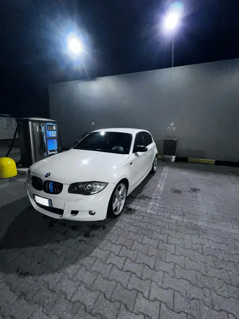 BMW 120 macchina perfetta nessun lavoro da fare. Bianco - 1