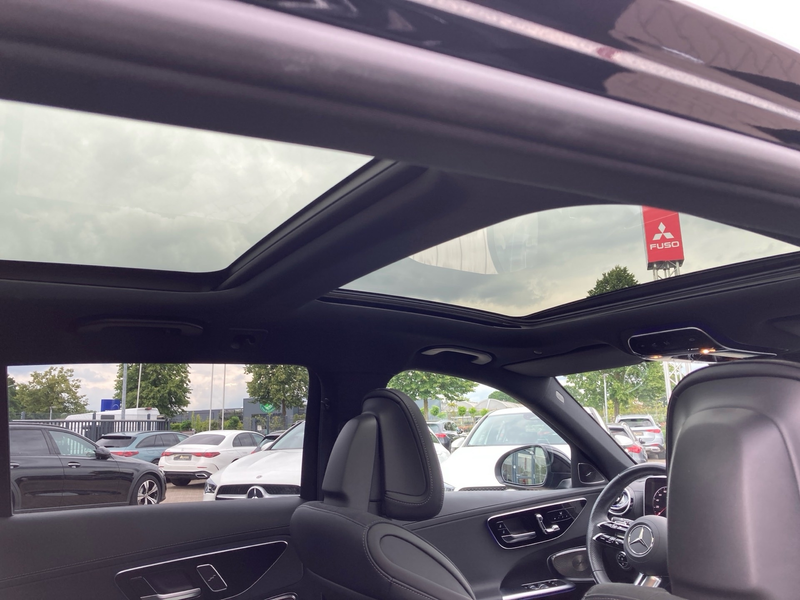 Mercedes-Benz C 300 T AMG+Night+DISTR.+Pano+Standhzg.+AHK+HuD+ — photo 15