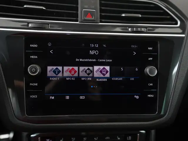Volkswagen Tiguan view 14