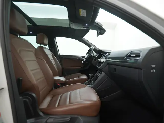 Volkswagen Tiguan view 3