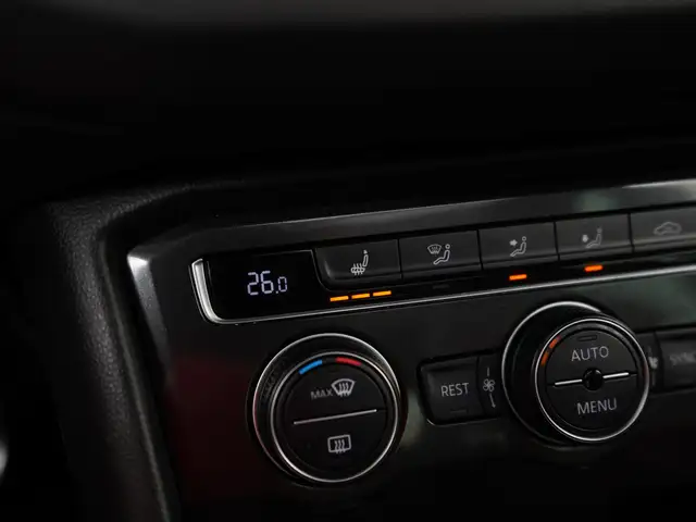 Volkswagen Tiguan view 13