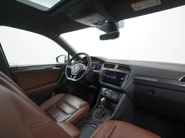 Volkswagen Tiguan view 2