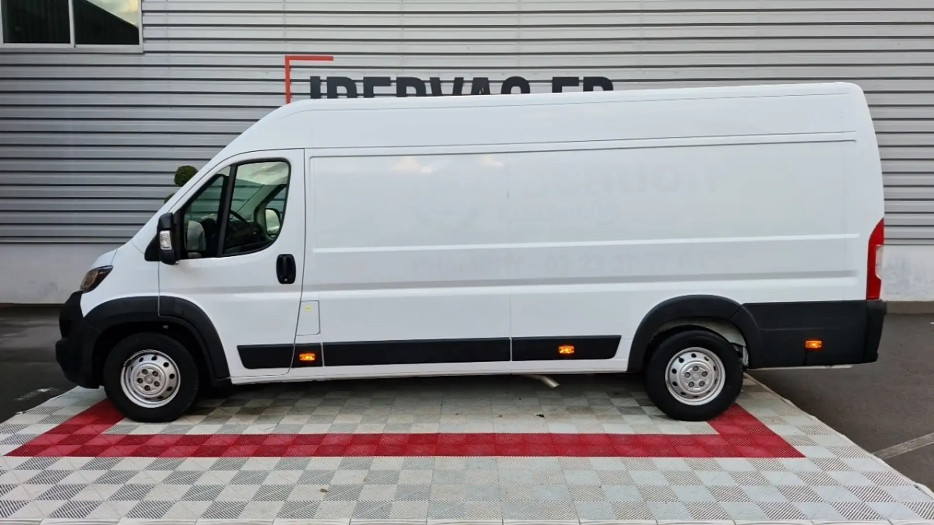 Peugeot Boxer FOURGON TOLE 435 L4H2 BLUEHDI 140 SS ASPHALT Blanc - 1