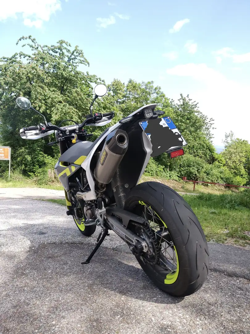 Husqvarna 701 Supermoto Alb - 2