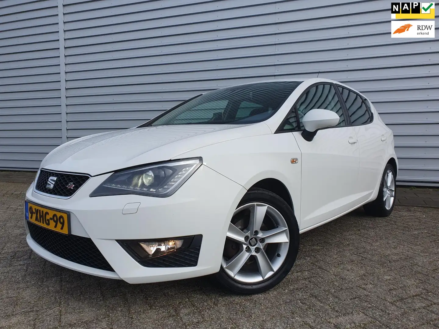 SEAT Ibiza 1.2 TSI FR Clima Cruise Navi LM Wit - 1