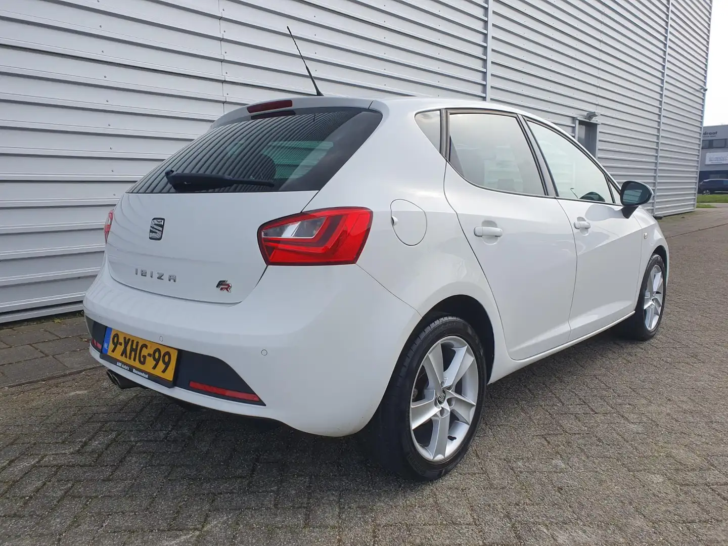 SEAT Ibiza 1.2 TSI FR Clima Cruise Navi LM Wit - 2