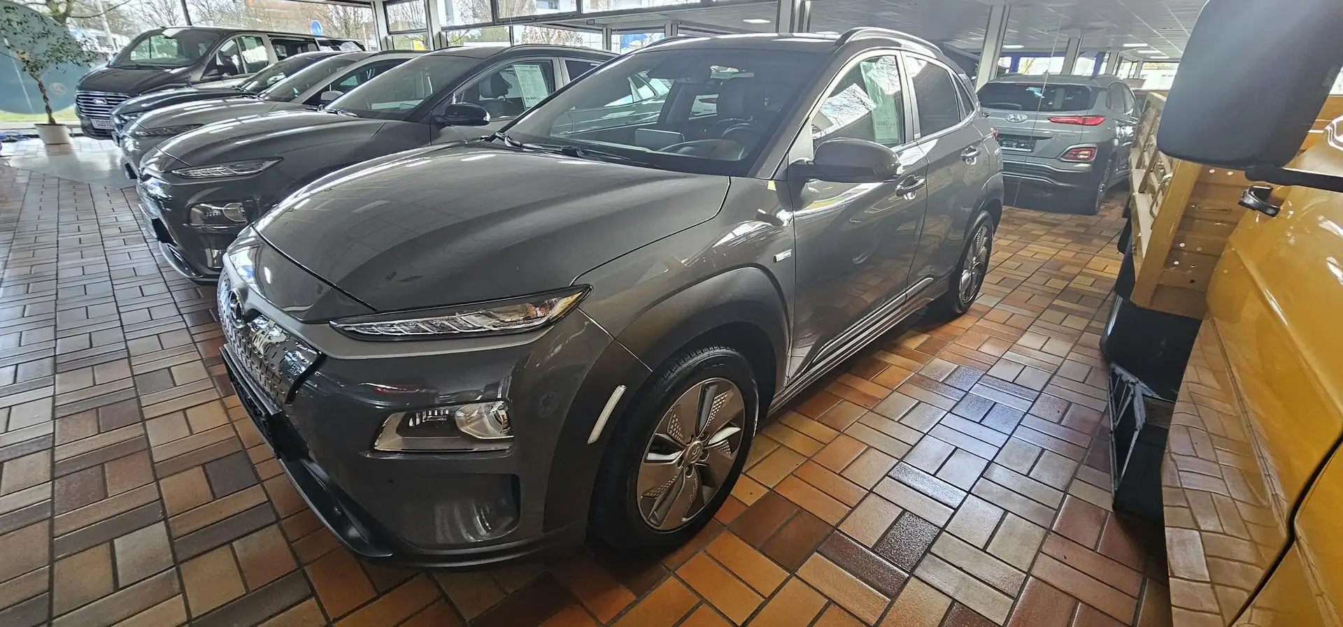 Hyundai KONA EV Style Navi Camera Led Krell DAB 100 kW (136 PS) Grigio - 1