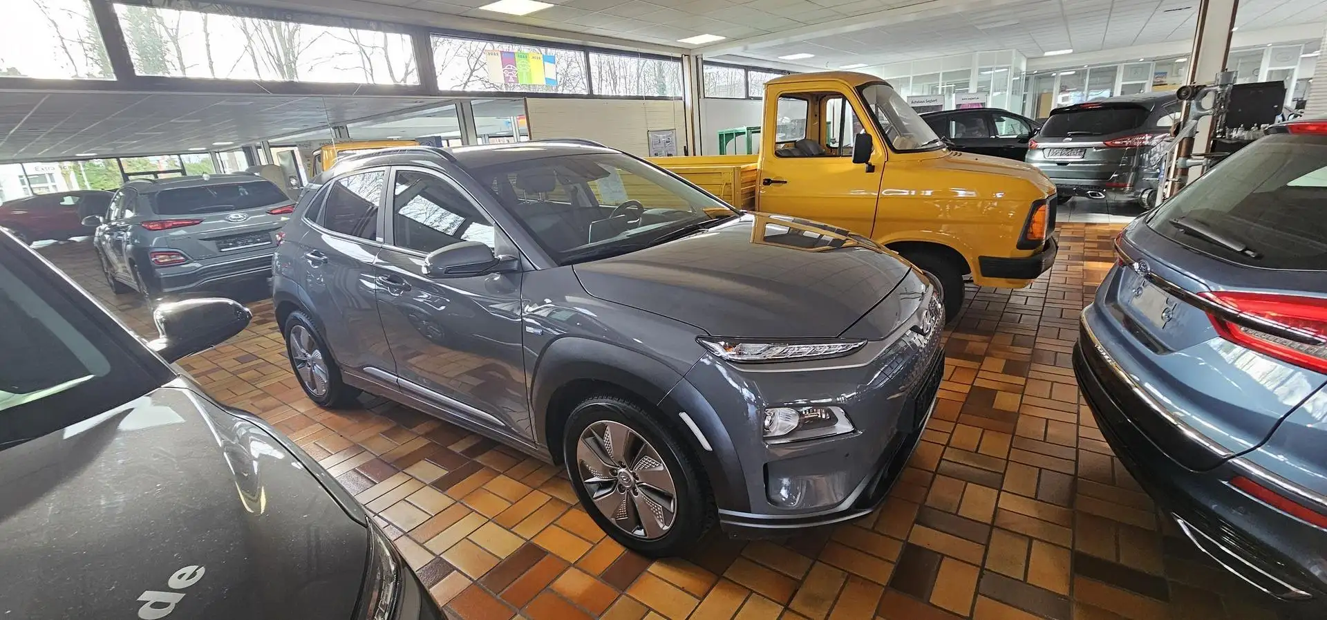 Hyundai KONA EV Style Navi Camera Led Krell DAB 100 kW (136 PS) Grigio - 2