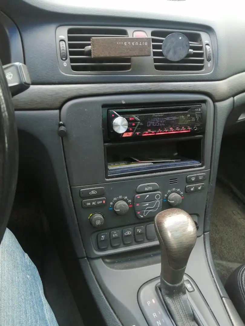Volvo S80 S80 2.4 Comfort Gris - 2