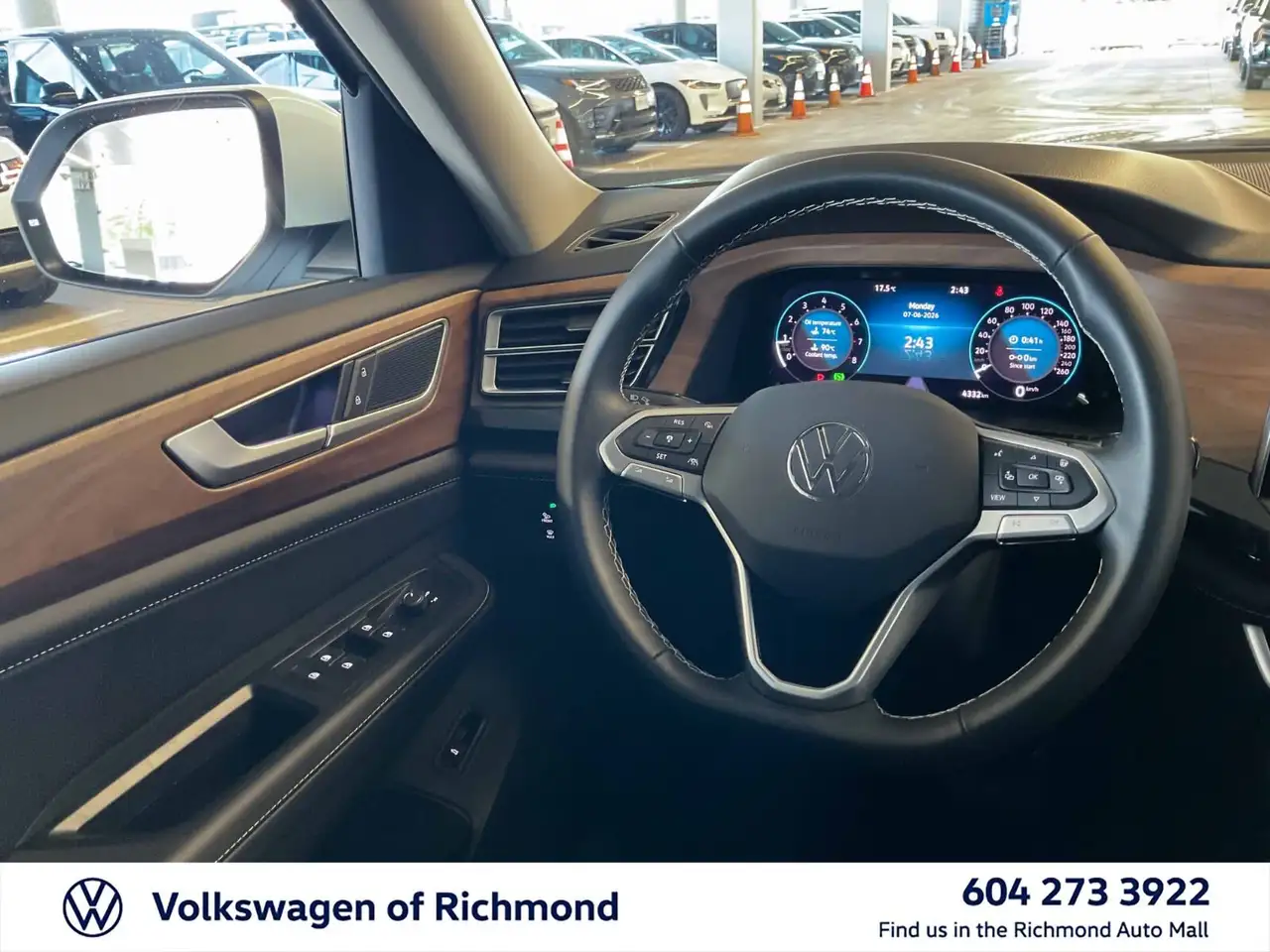 Volkswagen Atlas снимка Volkswagen Atlas