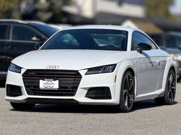 2.0T quattro. LOCAL BC VEHICLE. LOW ON MILEAGE.