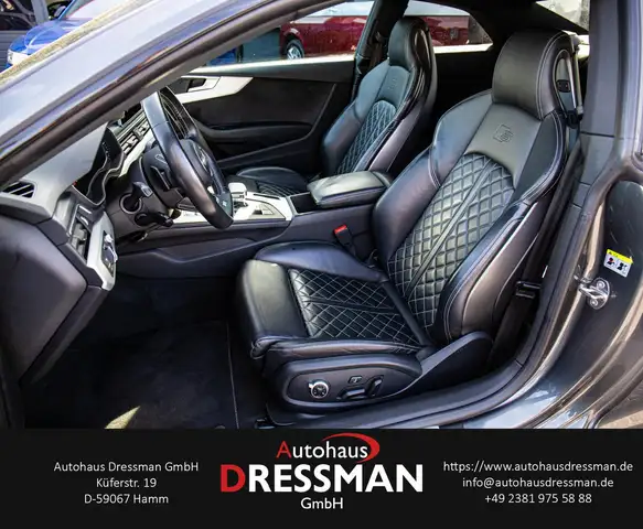 Audi S5 view 11