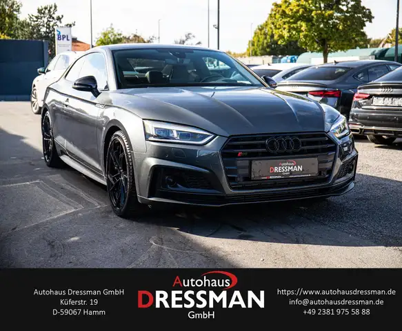 Audi S5 view 3