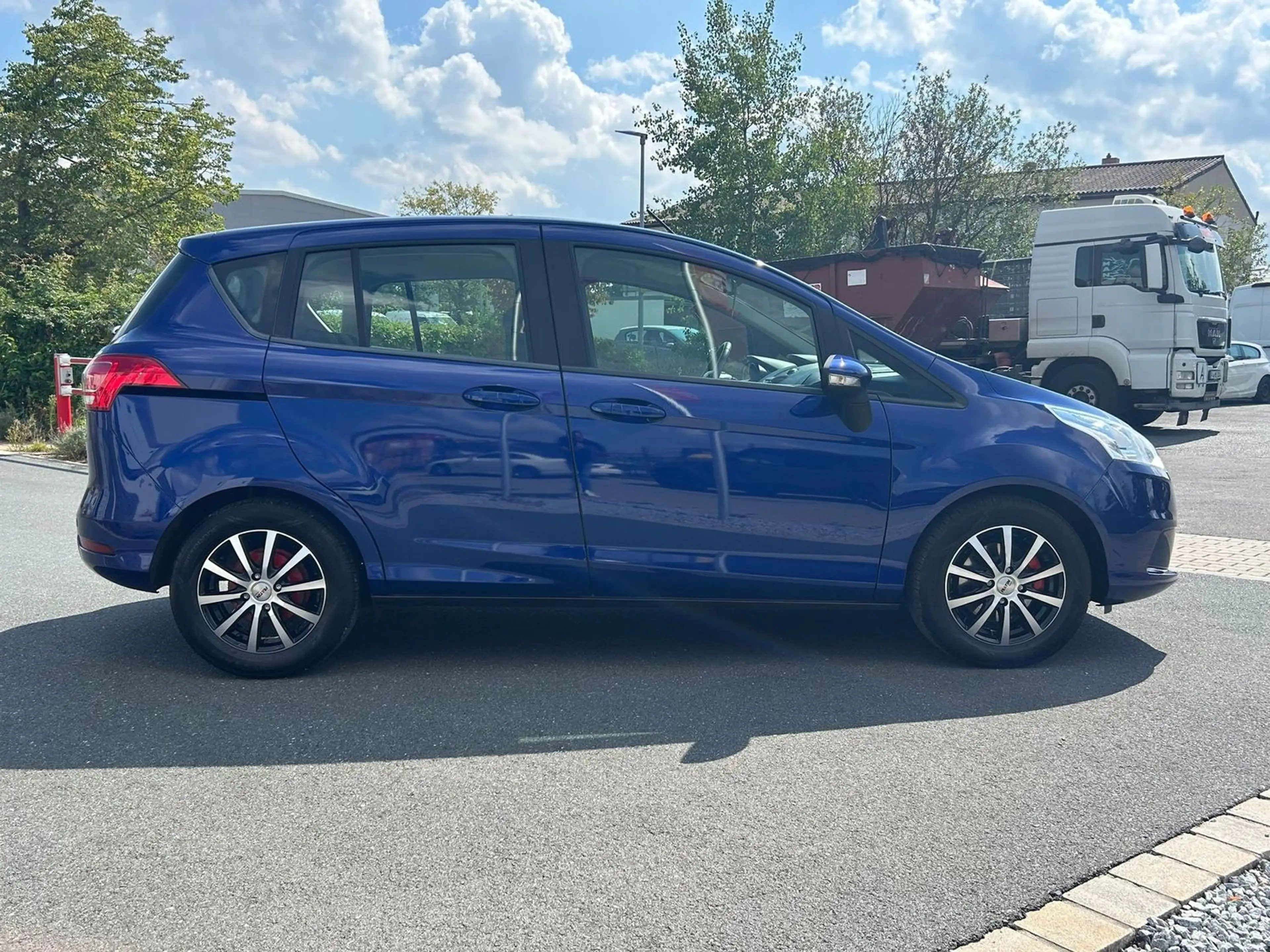 Ford B-Max Trend *Klima*PDC*SHZ* — photo 5