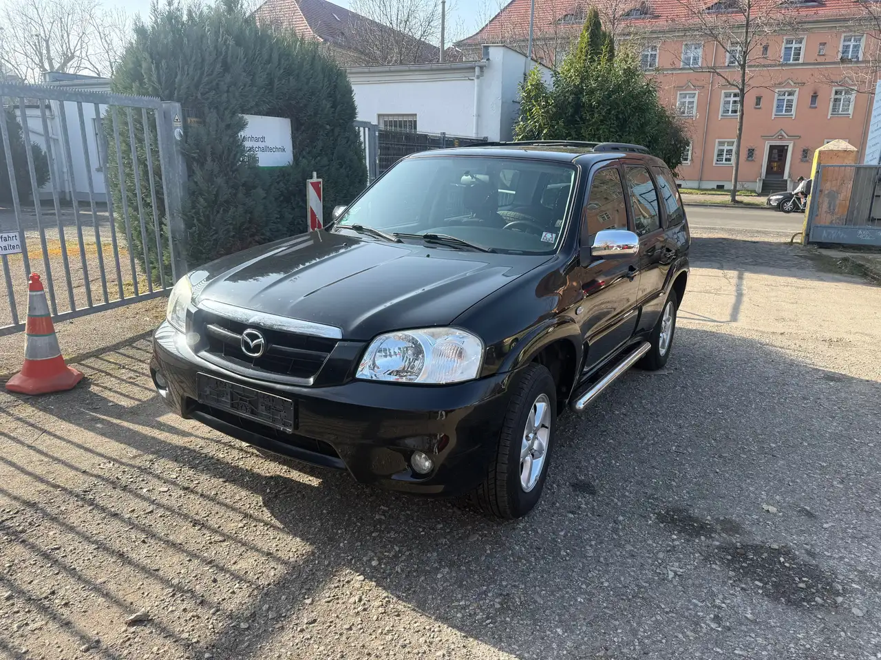 Mazda Tribute