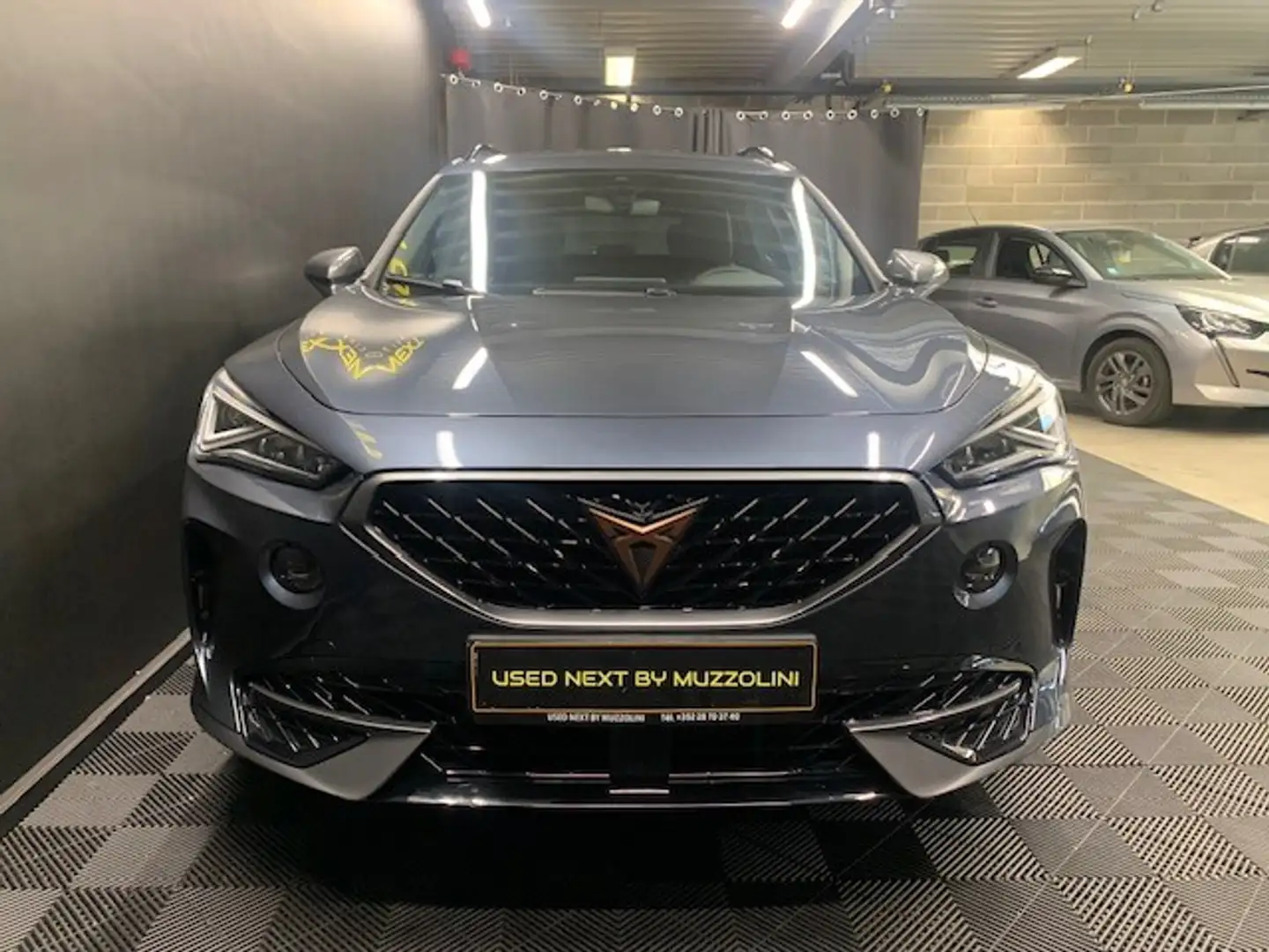 CUPRA Formentor VZ 1.5 TSi DSG7 150ch Gris - 2