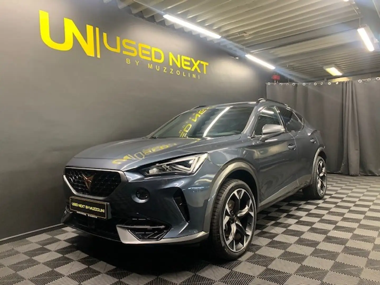 CUPRA Formentor VZ 1.5 TSi DSG7 150ch Gris - 1