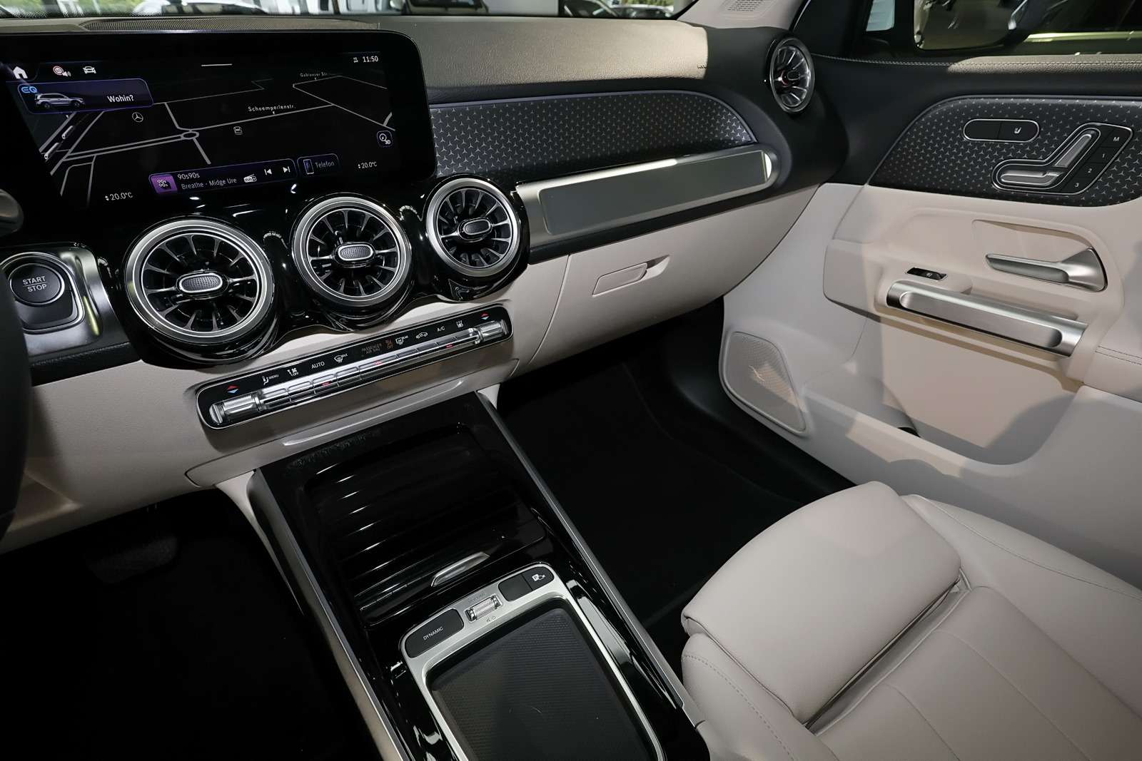 Mercedes-Benz EQB