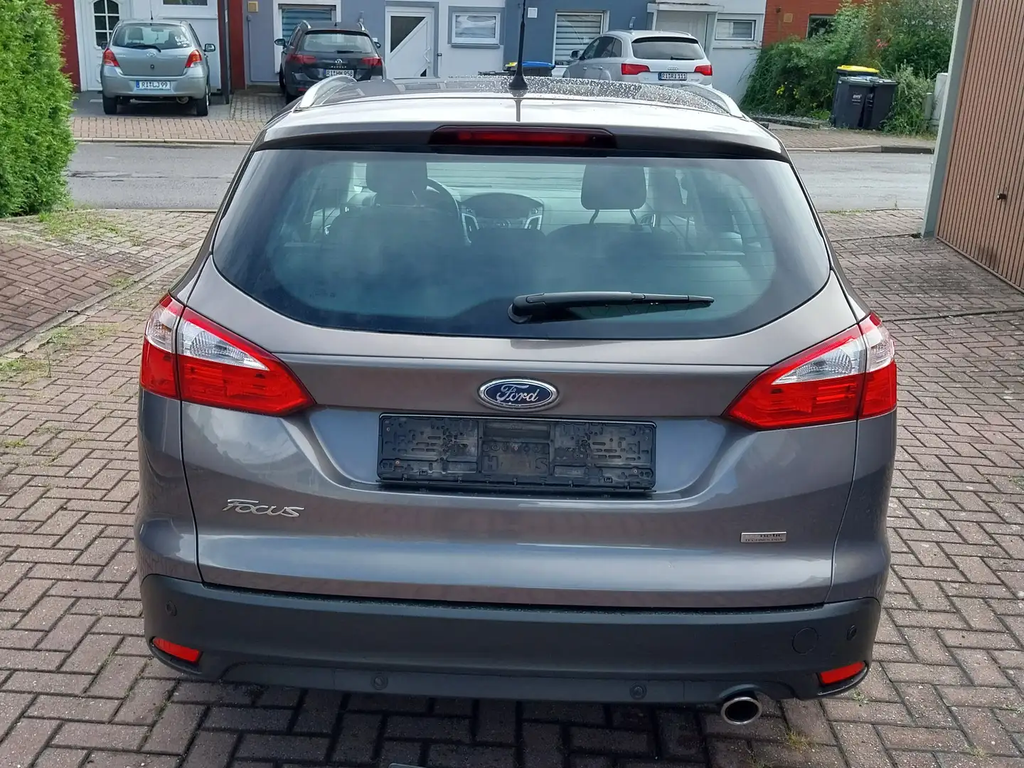Ford Focus Focus Turnier 1.6 EcoBoost Start-Stopp-System Cham Grau - 2