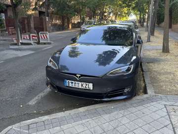 100D