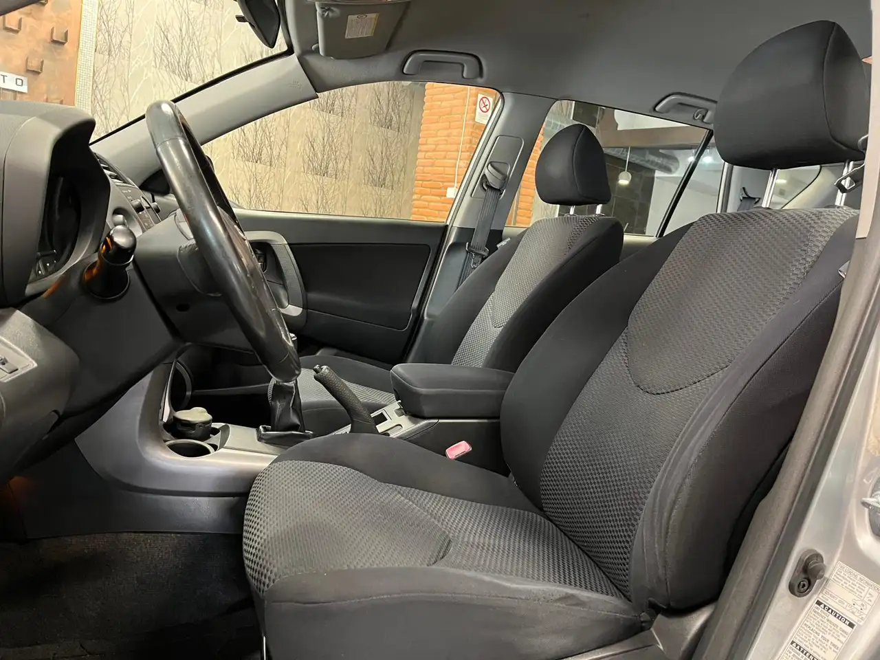 Toyota RAV4 2.2 D-4D Sol 136 ch – 4x4 – Boîte manuelle
