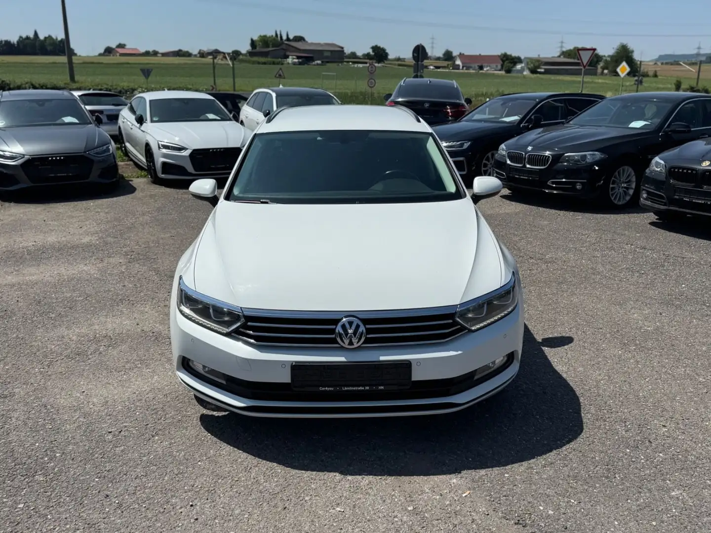 Volkswagen Passat Vari 2.0 TDI DSG Navi AHK LED PDC 2.Hand Weiß - 2