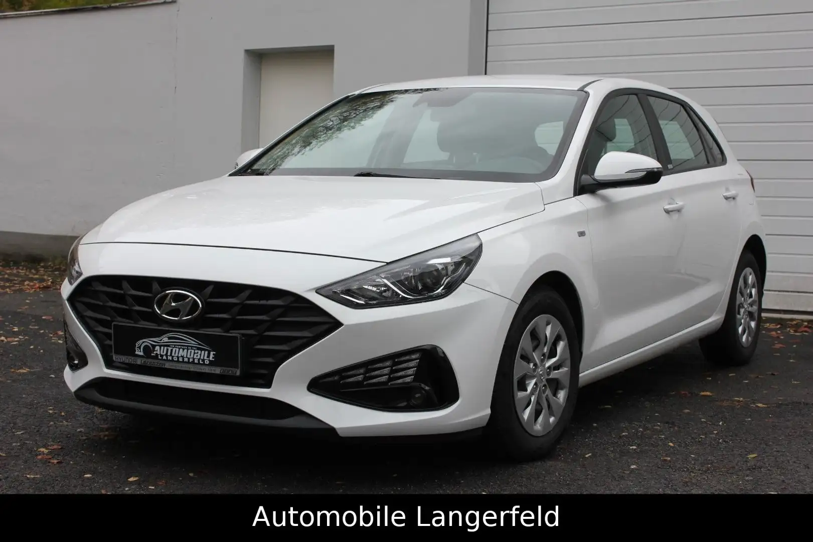 Hyundai i30 Select Mild-Hybrid KAMERA SHZ TEMPOMAT Blanc - 1