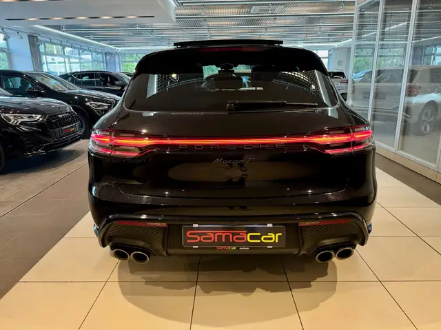 Porsche Macan view 8