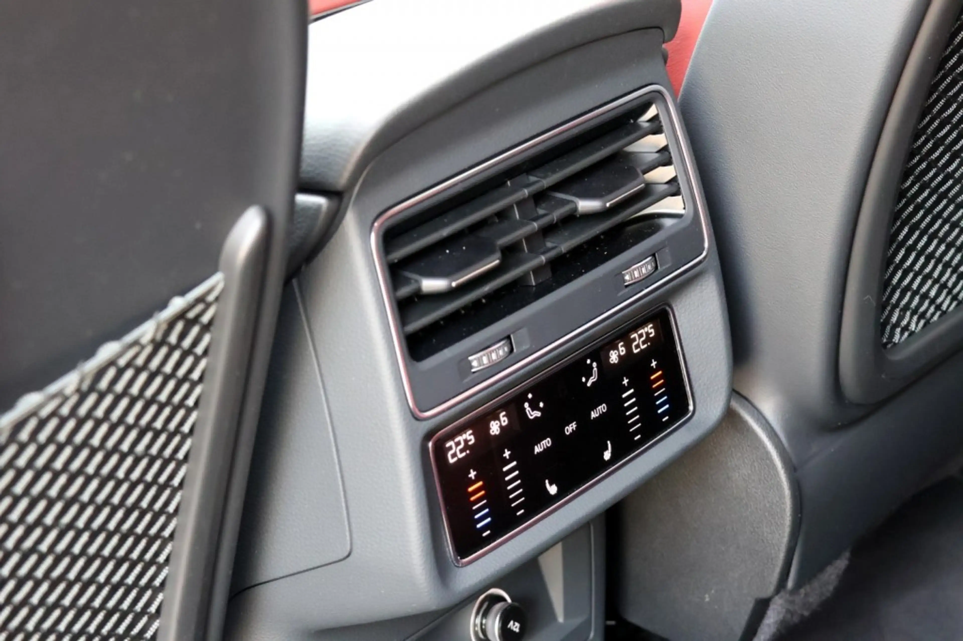 Audi SQ8 4.0 TDI V8 Quattro - 435 pk **4-wielbesturing / P — photo 28