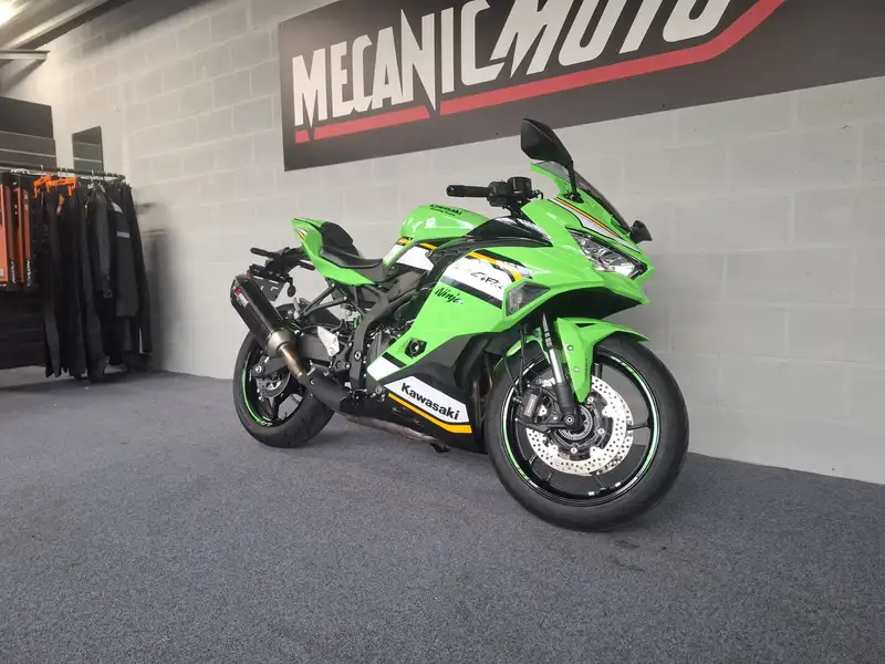 Kawasaki Ninja ZX-4RR - foto 3