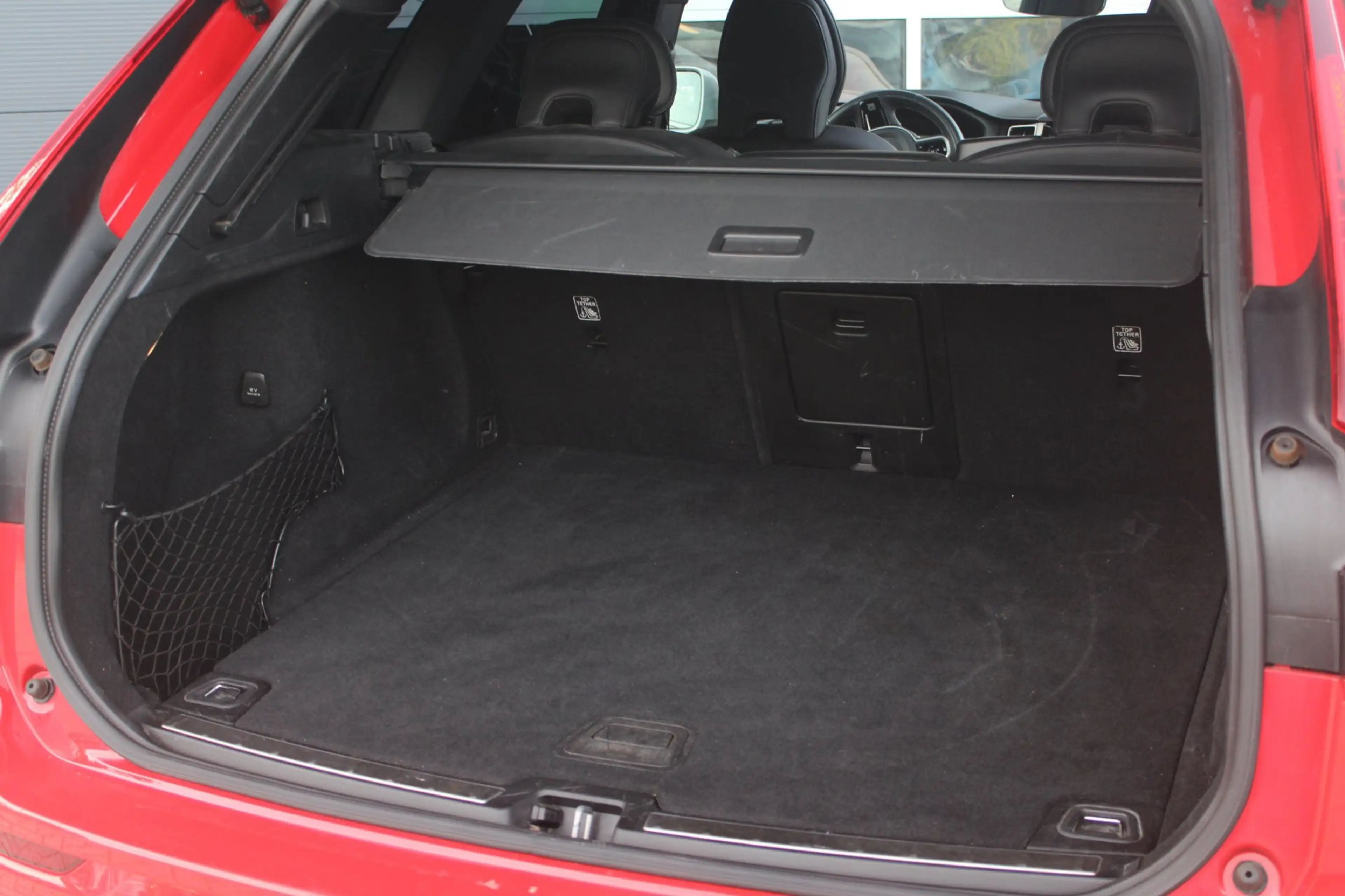 Volvo XC60 2.0 T6 AWD R 310pk | Pano | HK | 360 | ACC | HUD | — photo 25