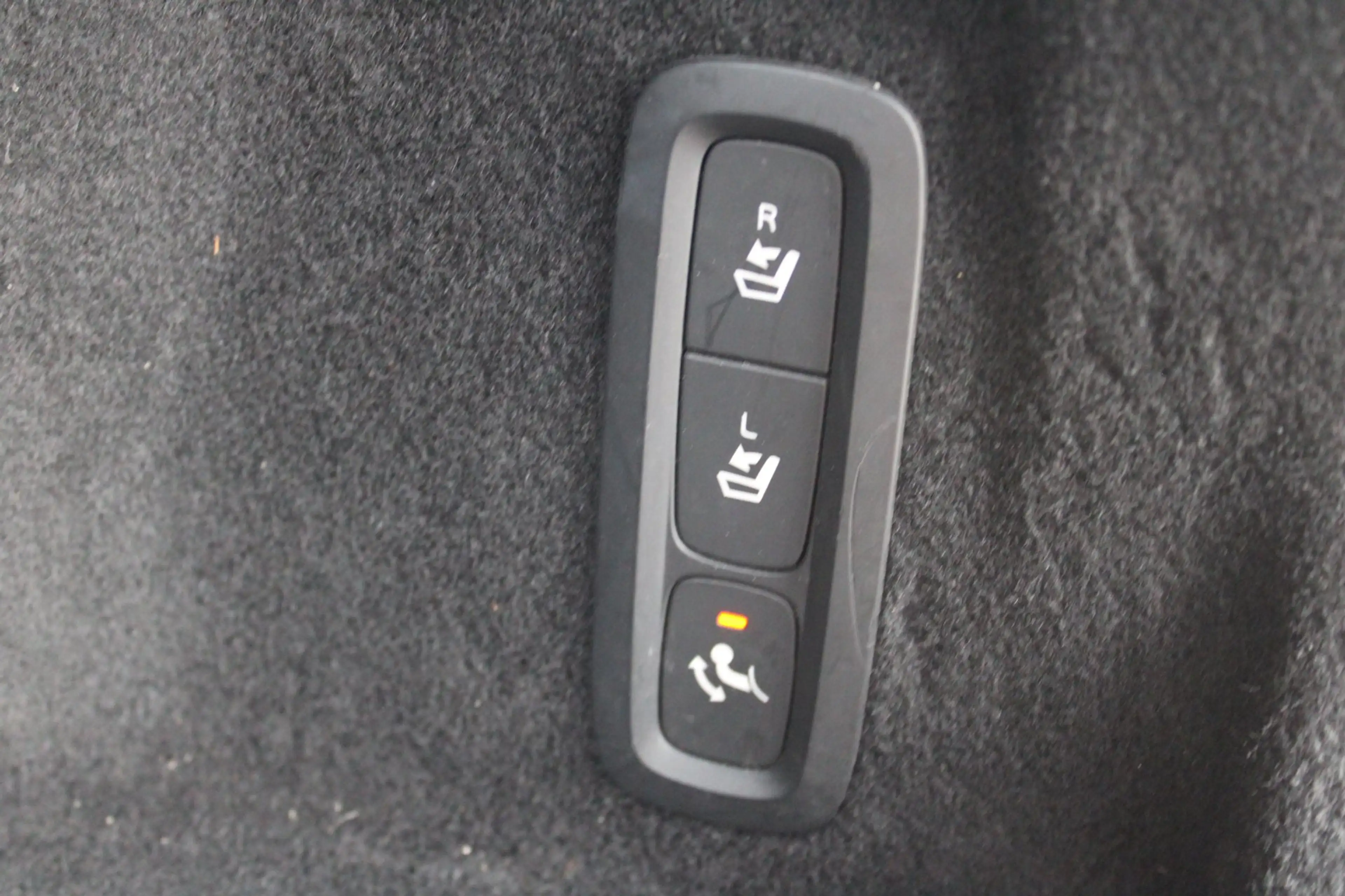 Volvo XC60 2.0 T6 AWD R 310pk | Pano | HK | 360 | ACC | HUD | — photo 23